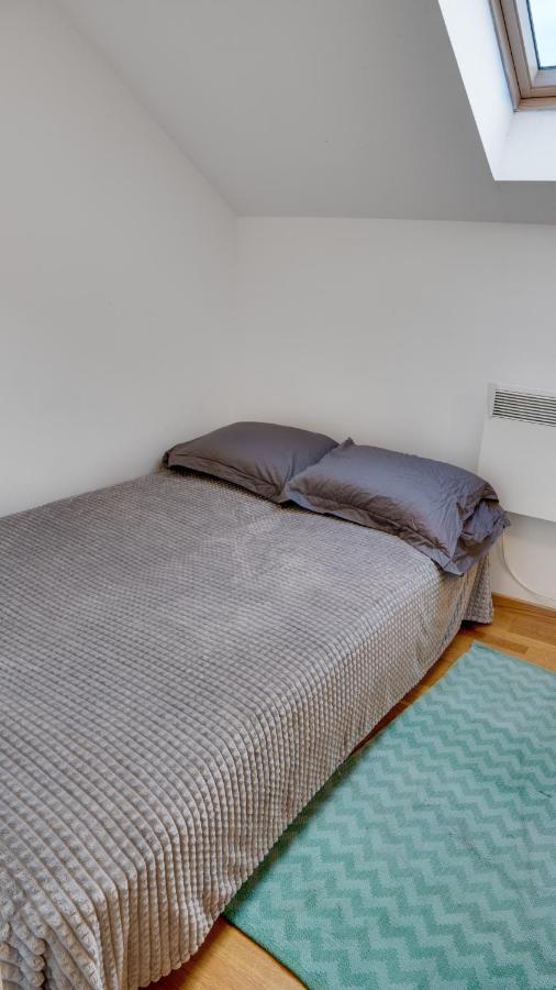 Spa Apartment Yang - Hot Tub, Sauna, Spa Нови Сад Екстериор снимка